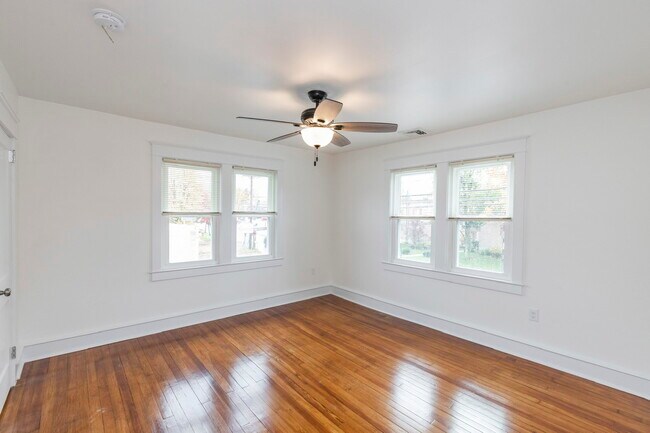 Bedroom 1 - 1001 N Providence Rd