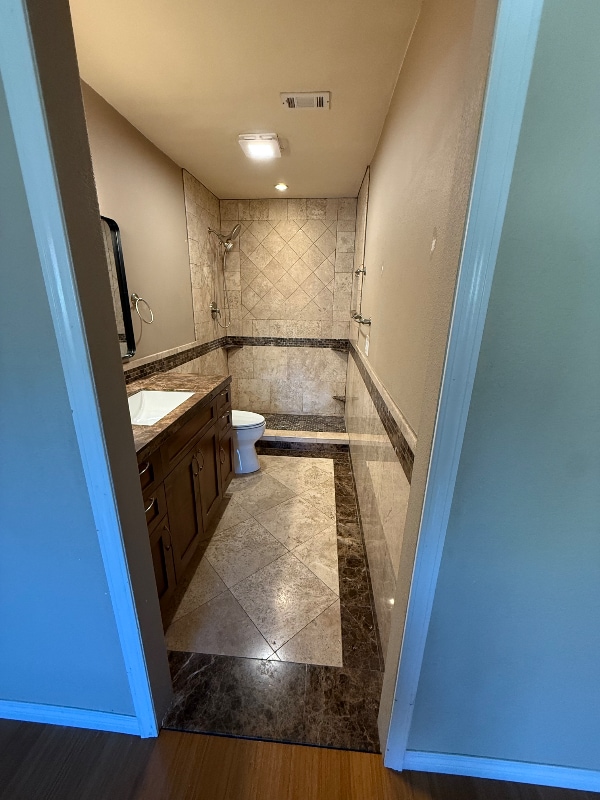 Building Photo - 2434 Red Pine Dr