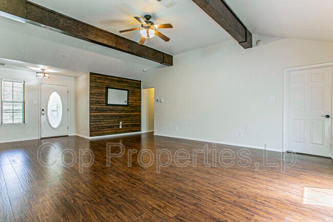 Building Photo - 245 Lantana Valley