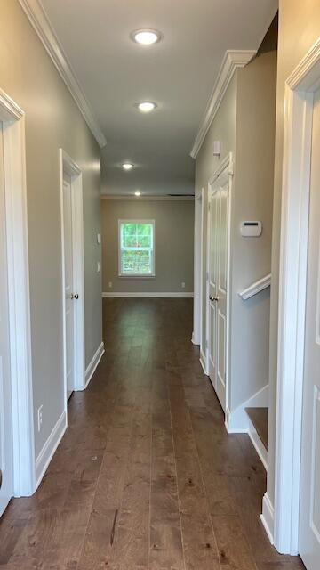 Building Photo - 564 NE Bellingham Dr