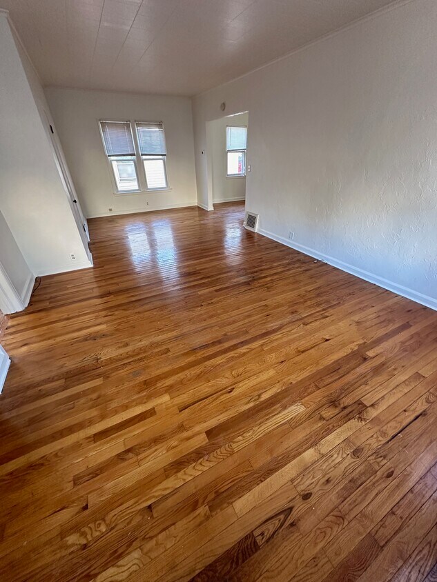 Foto principal - 811 E Parkway Ave