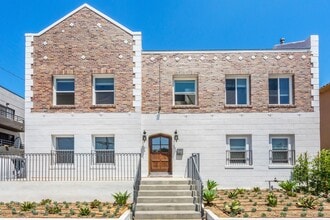 Building Photo - 112 Westmoreland Ave