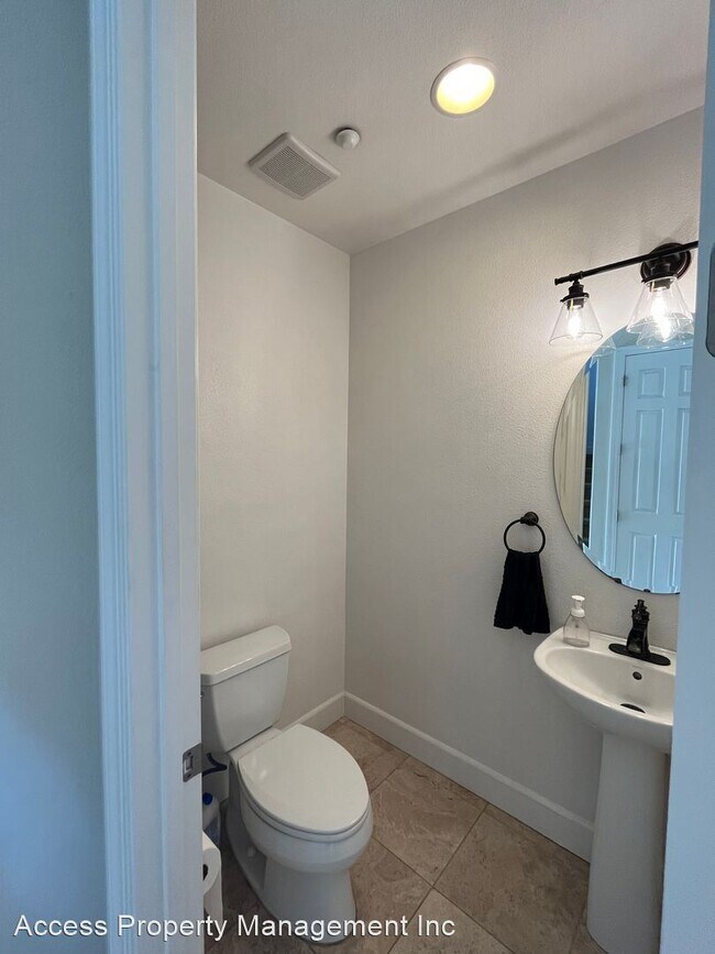 Building Photo - 4 br, 2.5 bath House - 101  Seaview Ct