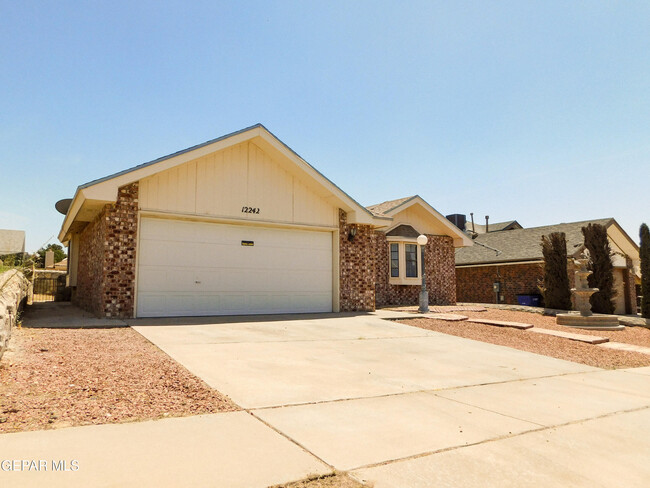 Building Photo - 12242 El Greco Cir