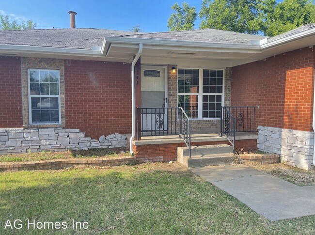 Foto del edificio - 2 br, 1 bath House - 2800 SW Murray Dr.
