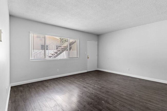 Building Photo - 1335 Stanley Avenue