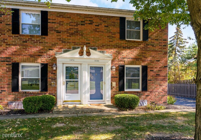 Foto principal - 2 br, 1.5 bath Townhome - 5068 cambrian drive