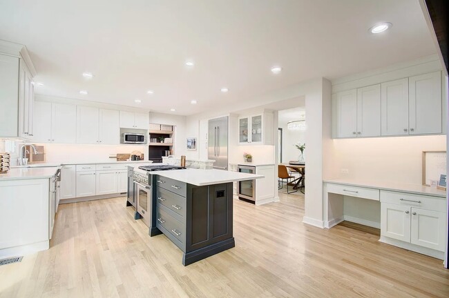 Foto del edificio - 34 Glenway Ave