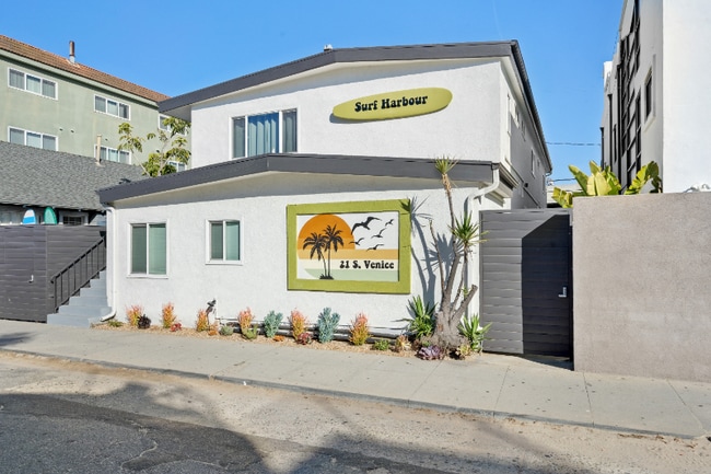 Photo - 21 S Venice Blvd Apartment