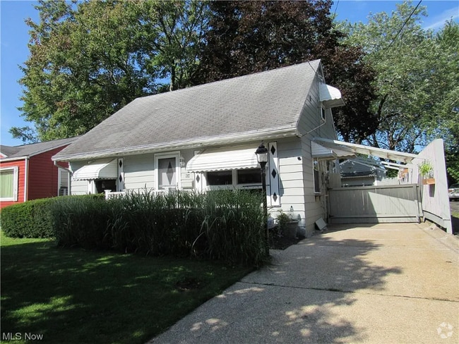 Building Photo - 934 Nevin St