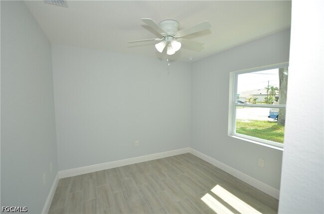 Foto del edificio - 2955 Dunbar St