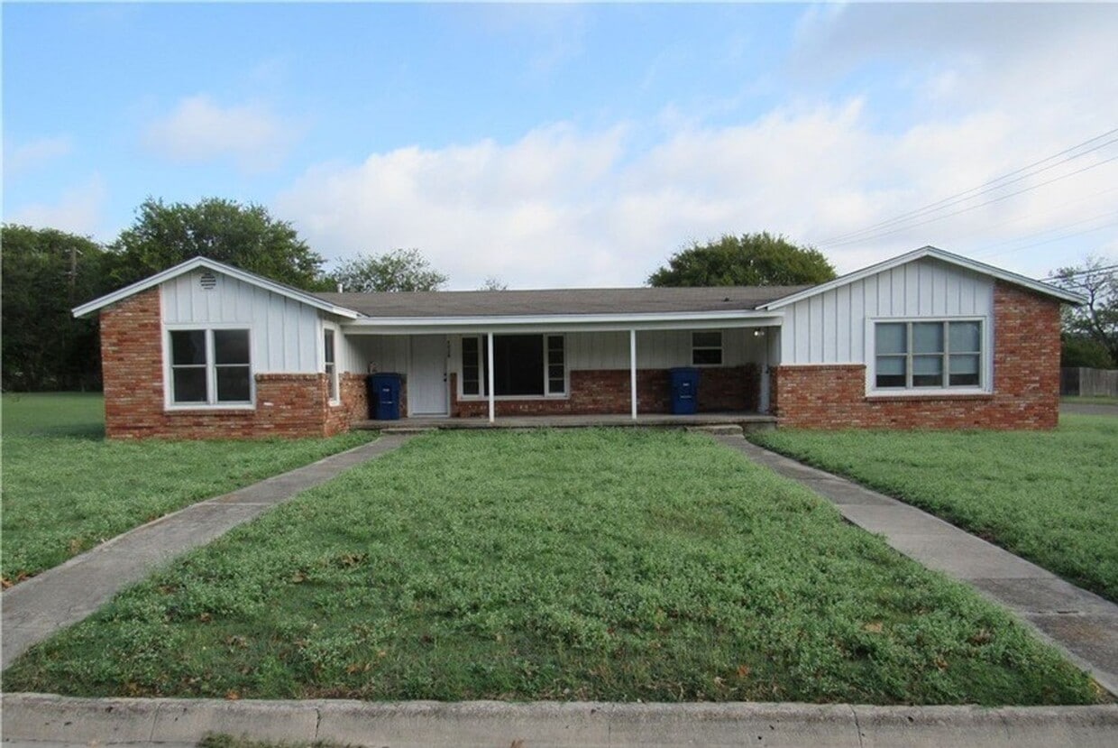 Foto principal - 402 Hill St