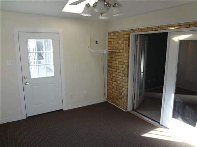 Building Photo - 8120 Heatherbrook Trail