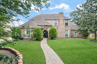 Building Photo - 15614 Dawnbrook Dr