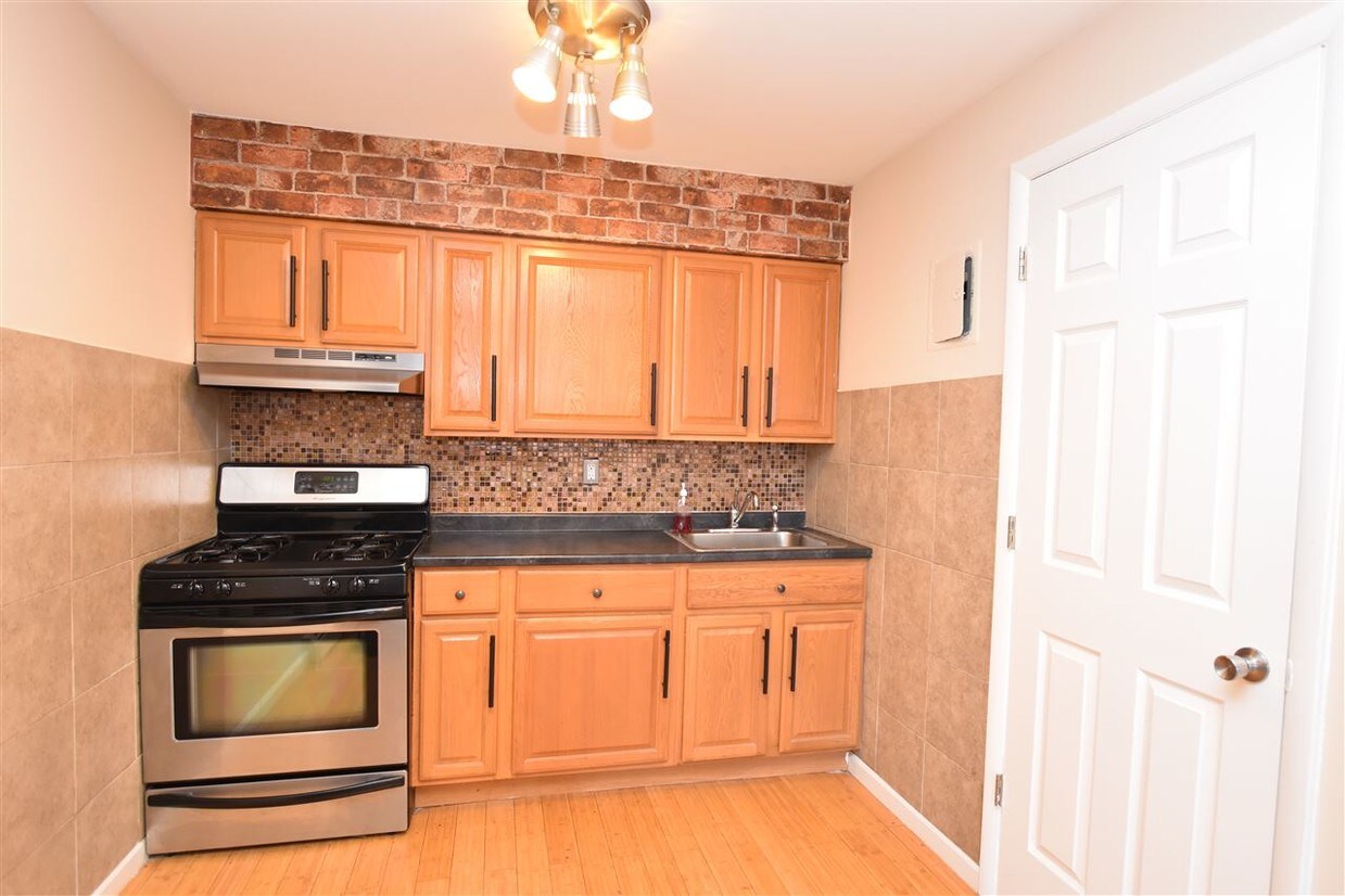 Foto del edificio - 546-548 Broadway