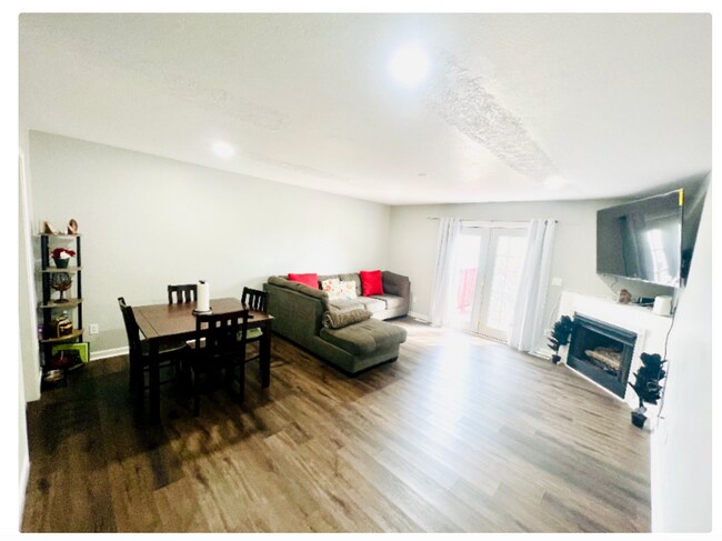 Foto del edificio - 3860 S Cramer Cir