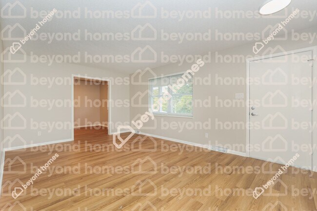 Foto del edificio - Freshly Renovated 3 Bedroom 2 Bath Home - ...