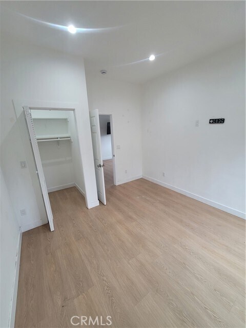 Building Photo - 7103 Yarmouth Ave