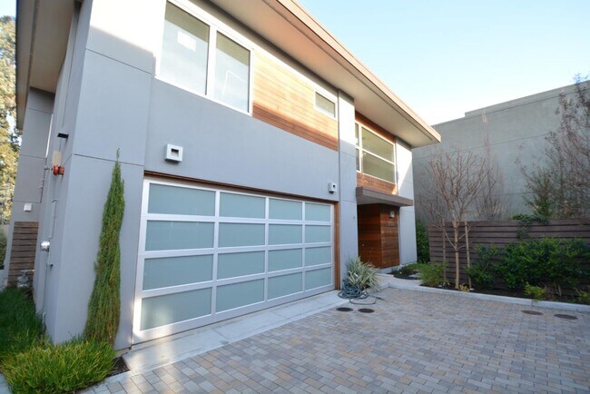 Foto del edificio - 2088 Channing Ave