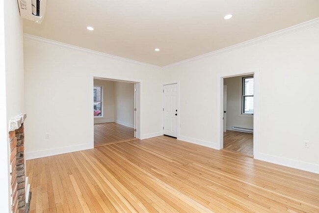 Foto del edificio - 77 Princeton St