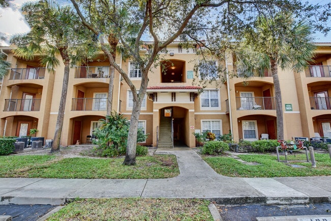 Foto del edificio - 5024 Lantana Rd