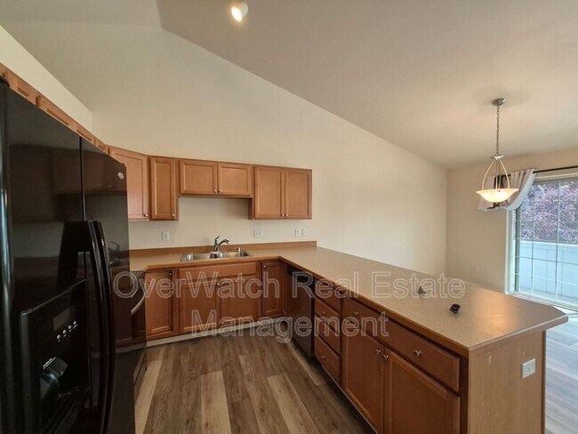 Building Photo - 5595 Sapphire Loop