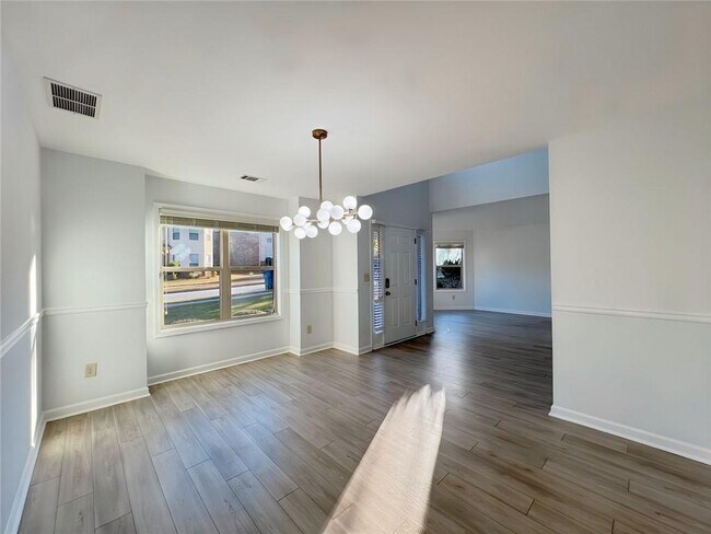 Foto del edificio - 2416 Peach Shoals Cir