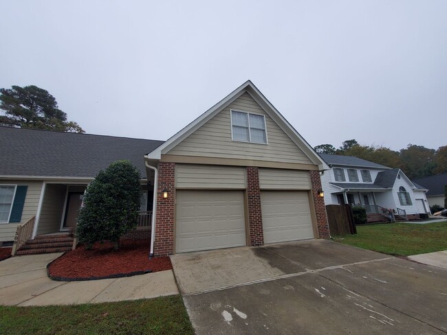 Foto del edificio - 4 Bedroom Ranch near Fort Bragg