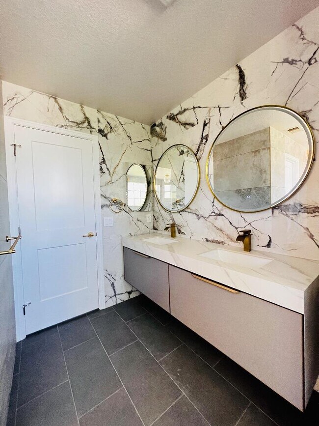 Foto del edificio - 4173 El Camino Real