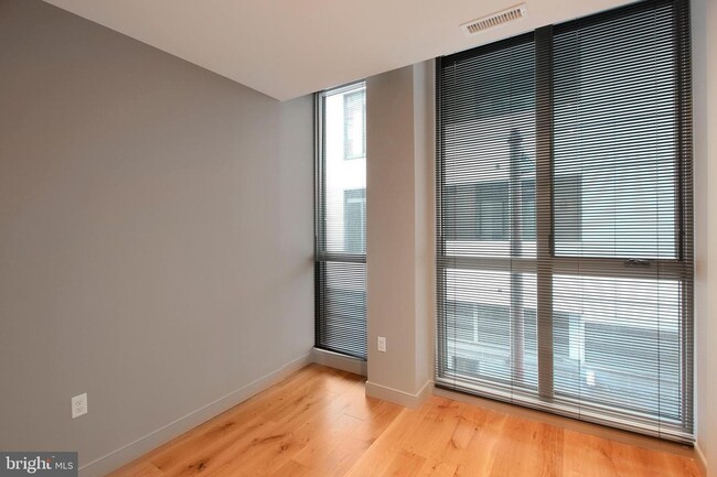 Foto del edificio - 448 K St NW