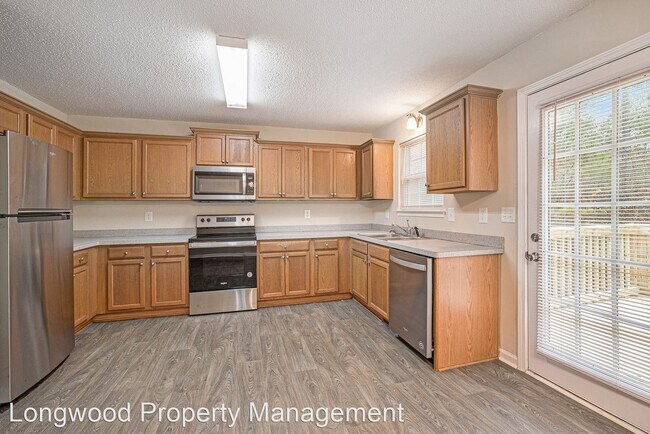 Foto del edificio - 3 br, 2 bath House - 140 Riverbrooke Rd