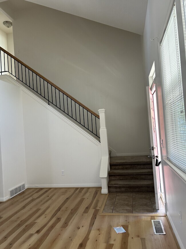 Foto del edificio - 11438 Open View Ln