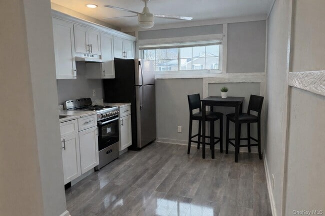 Building Photo - 3975 Anne Dr