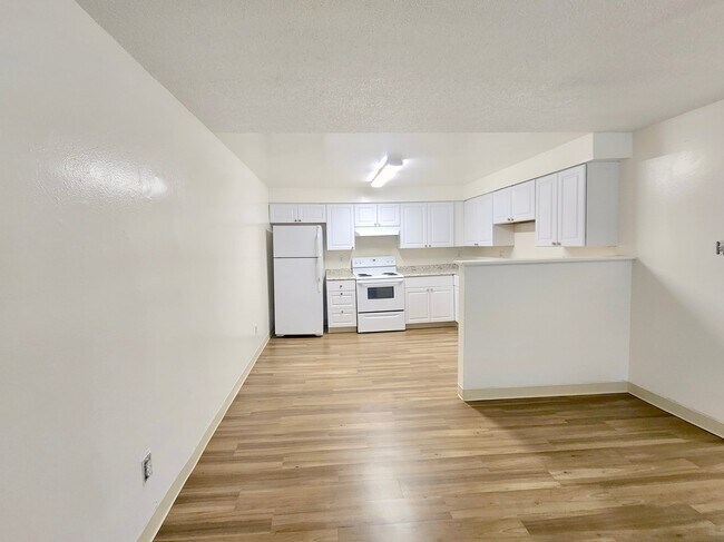 Foto del edificio - 5100 W 8th Ave
