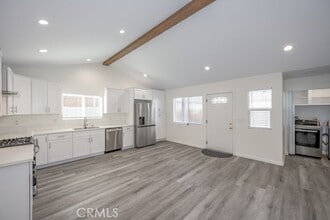 Building Photo - 6237 Agnes Ave