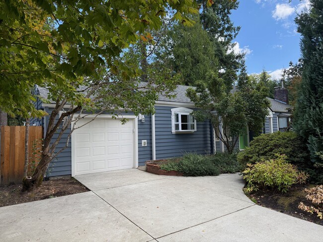 Front from Driveway - 8516 SW 58th Ave