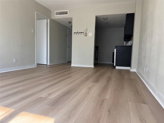 Building Photo - 1800 Lavaca St