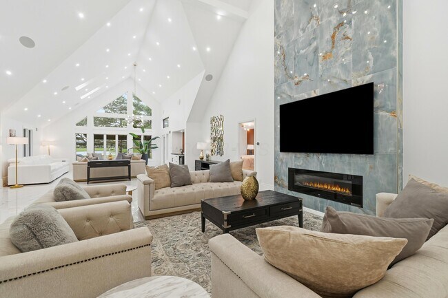 Foto del edificio - 8661 Craigston Ct