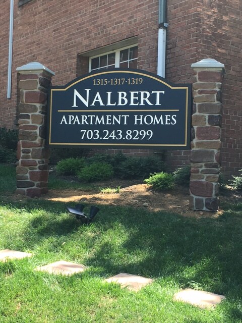 Welcome Home - 1315 N Fort Myer Dr