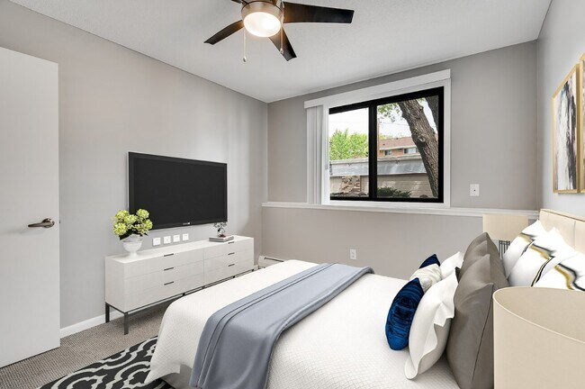 Foto del edificio - Garden Oaks