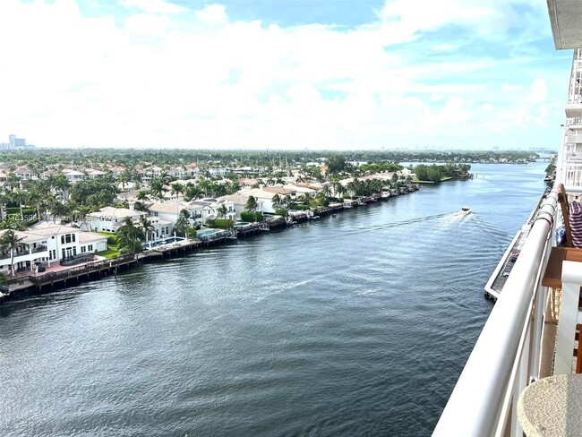 Foto del edificio - 1600 S Ocean Dr