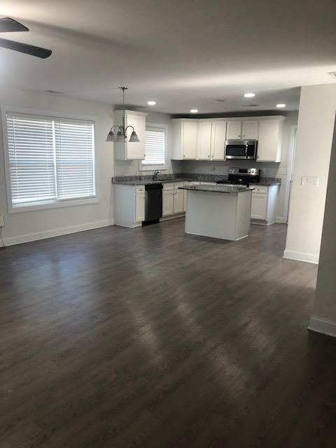 Foto del edificio - 2211a Ln St