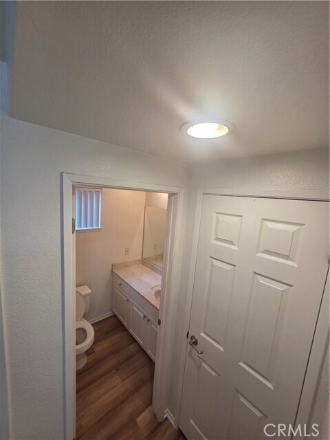Foto del edificio - 7419 Butterfield Pl