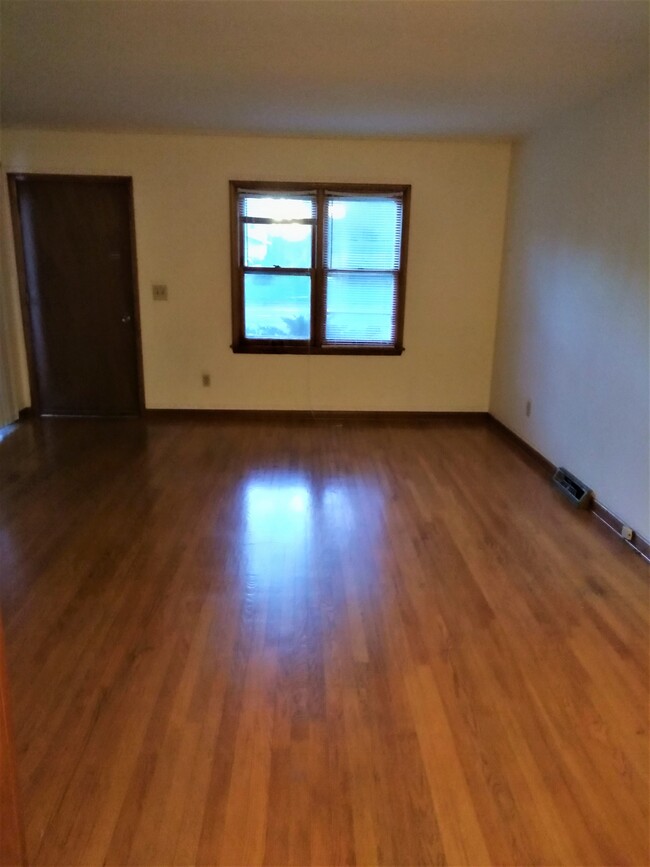 Living Room - 218 Grand Ave