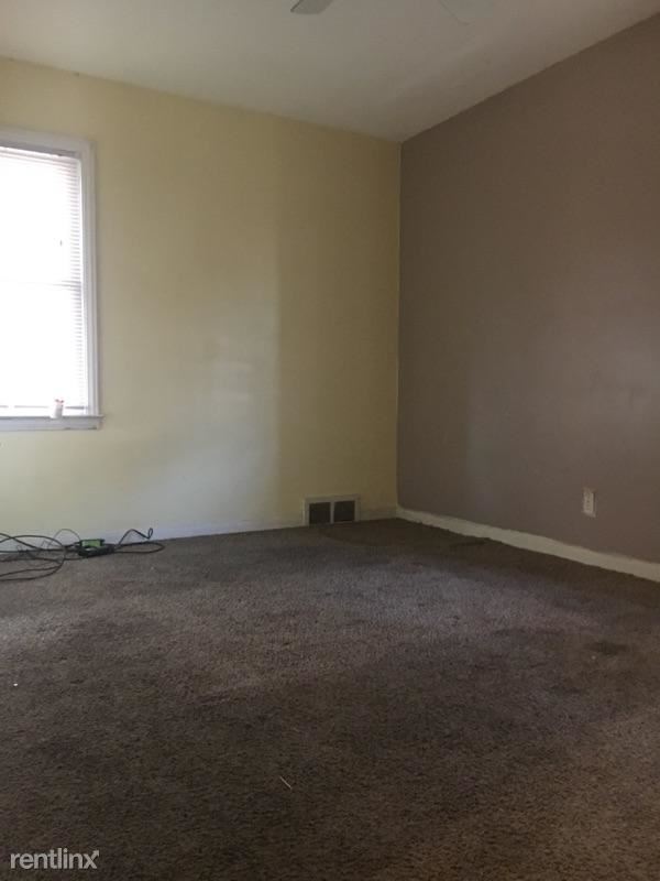 Building Photo - 3 br, 1 bath House - 8055 Strathmoor St