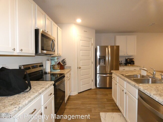 Foto del edificio - 4 br, 2 bath House - 10557 Queens Gate Circle