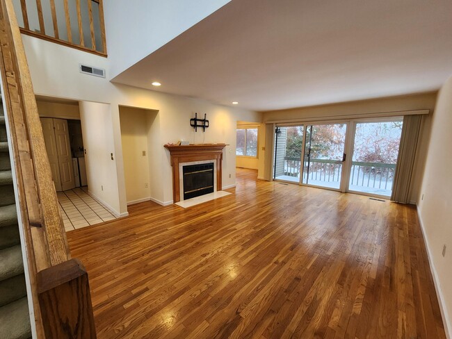 Building Photo - 41 Ledgewood Dr