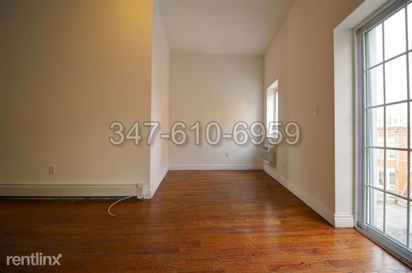 Building Photo - 1520 Lincoln Pl