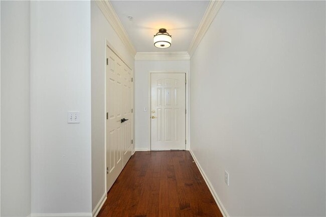 Building Photo - 3334 Peachtree Rd NE