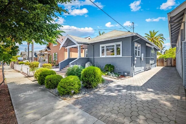 Building Photo - 750 Delmas Ave